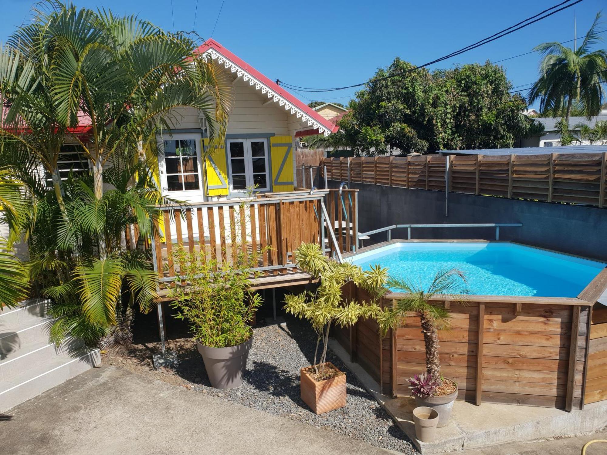 Bungalow Des Papayes Сен-Луи Екстериор снимка